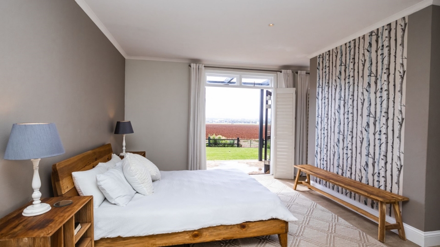 4 Bedroom Property for Sale in The Coves North West